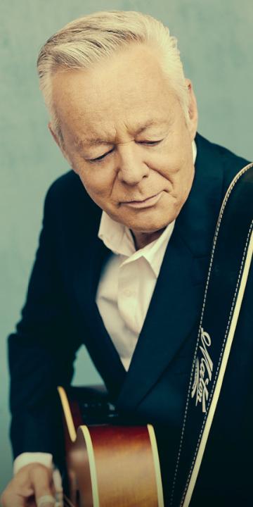 TOMMY EMMANUEL