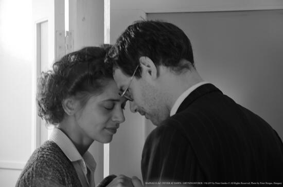 HAJNALI LÁZ-SZABADTÉRI FILMVETÍTÉS HAJNALI LÁZ-SZABADTÉRI FILMVETÍTÉS