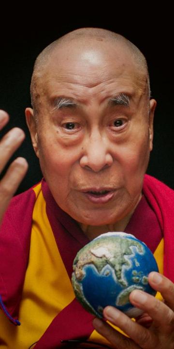 DALAI LMA - A BOLDOGSG TANTSA