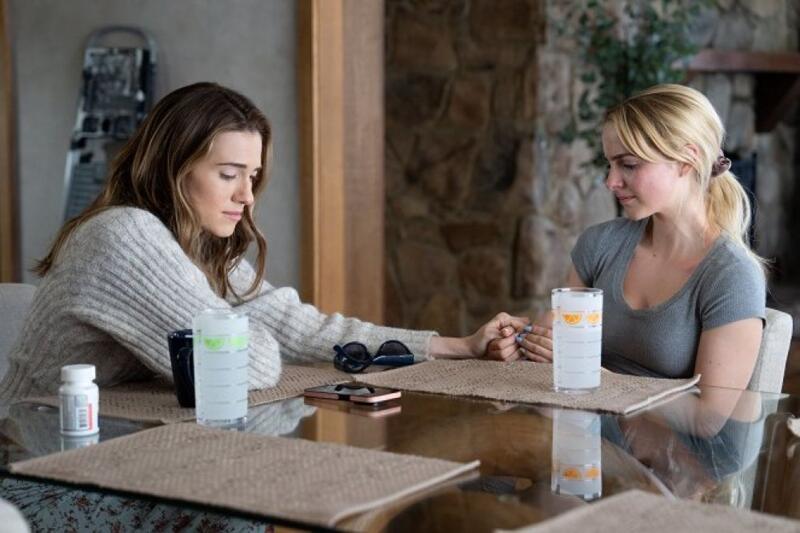 ELRONTOTT ÉLETEK ELRONTOTT ÉLETEK